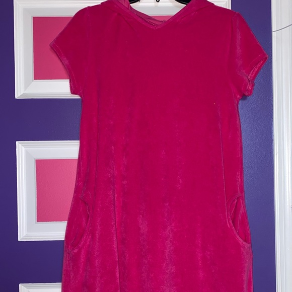 Hot Pink Robe - Picture 1 of 2